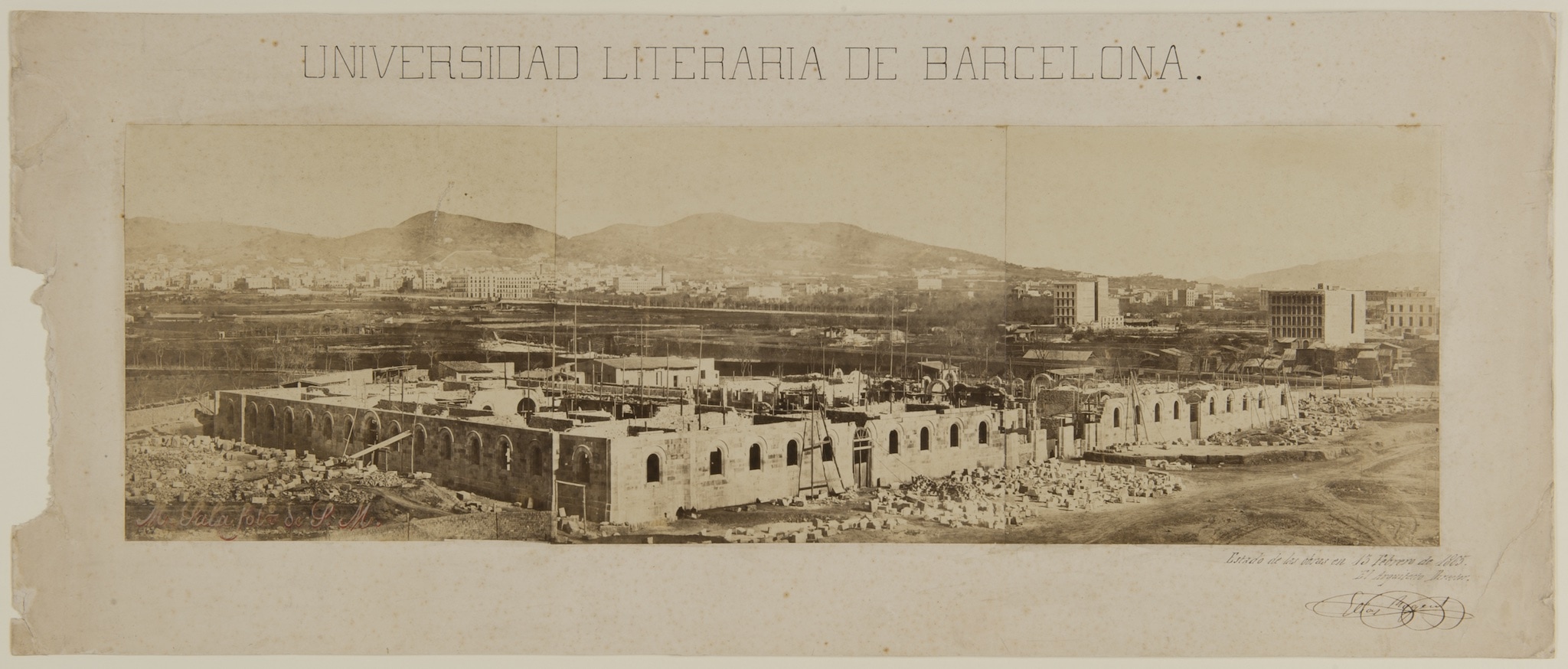 Obres de construcció de l’edifici de la Universitat Literària de Barcelona el 1865. FONT. Arxiu Fotogràfic de Barcelona.
