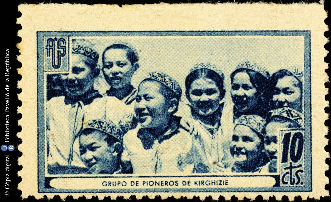Grupo de pioneros de Kirghizie